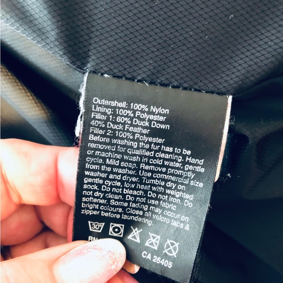 Helly Hansen Small Down Filled Bomber Ski Jacket Black Crop - Picture 13 of 15